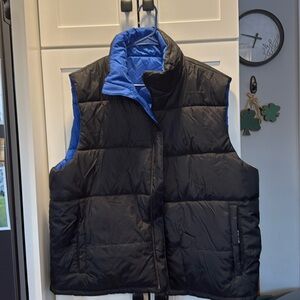Athletic Works
Men’s Reversible Puffer Vest